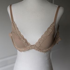 Natori Feathers Bra NWOT 32B